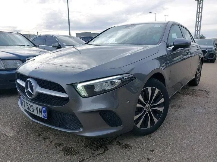 Mercedes-Benz A 250 AMG Line